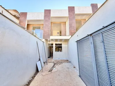 Casa com 2 Quartos à venda, 75m² no Candelária, Belo Horizonte