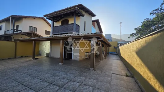 Sobrado com 2 Quartos à venda, 300m² no Jardim Mariella, Caraguatatuba