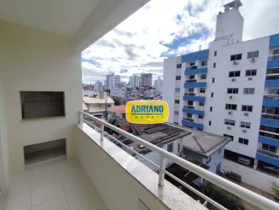 Apartamento com 2 Quartos para alugar, 65m² no Barreiros, São José