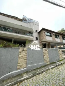 Casa de Condomínio com 3 Quartos à venda, 600m² no Charitas, Niterói