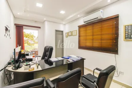 Prédio Comercial para alugar, 208m² no Guaiaúna, São Paulo