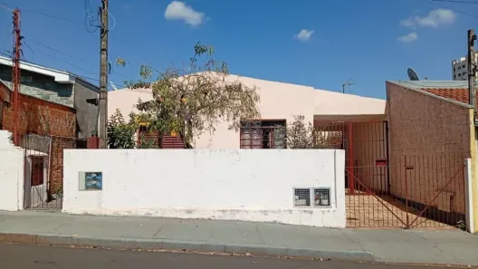 Casa com 2 Quartos à venda, 192m² no Vila Suconasa, Araraquara