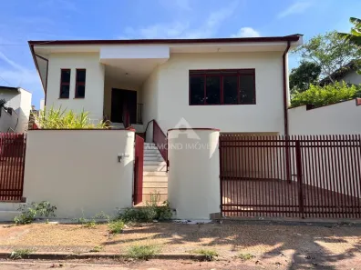 Sobrado com 3 Quartos à venda, 300m² no Chácara Machadinho II, Americana