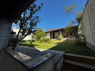 Casa com 2 Quartos à venda, 80m² no Jardim Peró, Cabo Frio