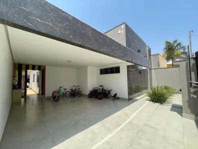 Casa com 3 Quartos à venda, 280m² no Anápolis City, Anápolis