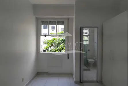 Kitnet com 1 Quarto à venda, 28m² no Copacabana, Rio de Janeiro