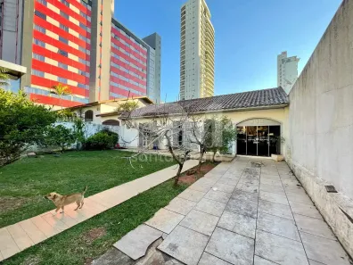 com 3 Quartos para alugar, 200m² no Universitário, Chapecó