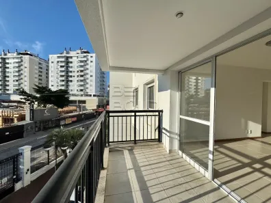 Apartamento com 2 Quartos à venda, 78m² no Abraão, Florianópolis