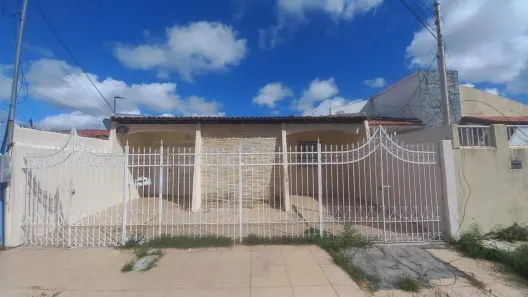 Casa com 4 Quartos para alugar, 100m² no Grageru, Aracaju
