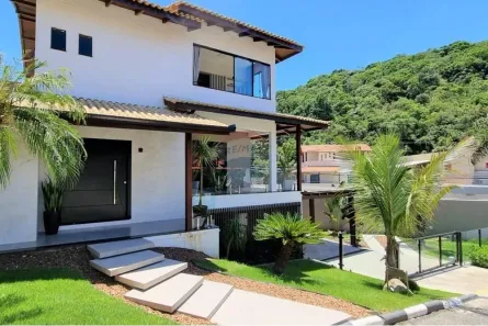 Casa de Condomínio com 4 Quartos para alugar, 350m² no Ariribá, Balneário Camboriú