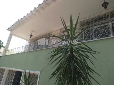 Casa com 3 Quartos à venda, 265m² no Vila Valqueire, Rio de Janeiro