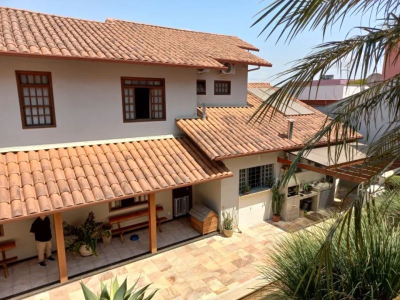 Casa com 4 quartos — Salgado Filho, Belo Horizonte
