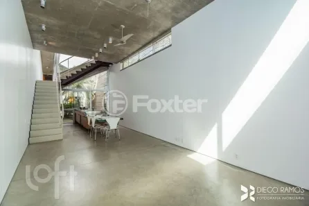 Casa com 2 Quartos à venda, 240m² no Menino Deus, Porto Alegre