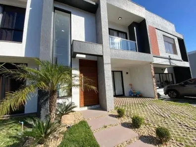 Sobrado com 3 Quartos à venda, 118m² no Jansen, Gravataí