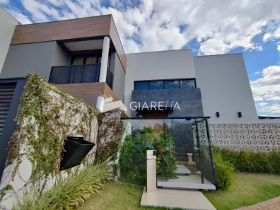 Sobrado com 2 Quartos à venda, 183m² no Vila Industrial, Toledo