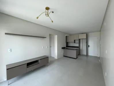 Apartamento com 2 Quartos para alugar, 72m² no Presidente Médici, Chapecó