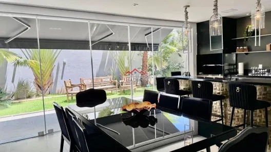 Casa com 4 Quartos à venda, 342m² no Jardim Novo Mundo, Jundiaí