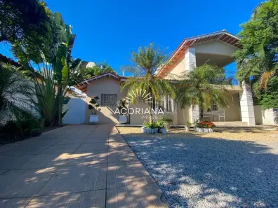 Casa com 3 Quartos para alugar, 350m² no Campeche, Florianópolis