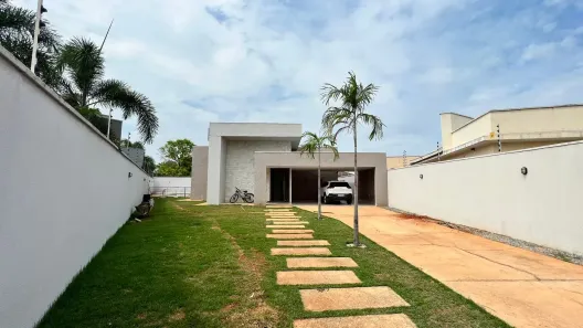 Casa com 3 Quartos à venda, 684m² no Plano Diretor Sul, Palmas