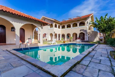 Casa com 6 Quartos à venda, 546m² no Jardim Itu, Porto Alegre