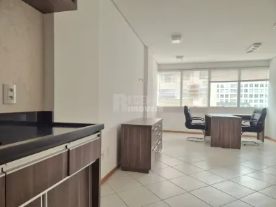 Sala Comercial à venda, 28m² no Trindade, Florianópolis