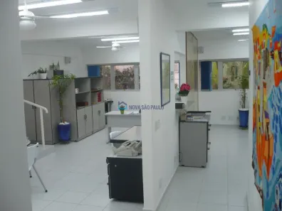 Prédio Comercial à venda, 600m² no Chácara Inglesa, São Paulo