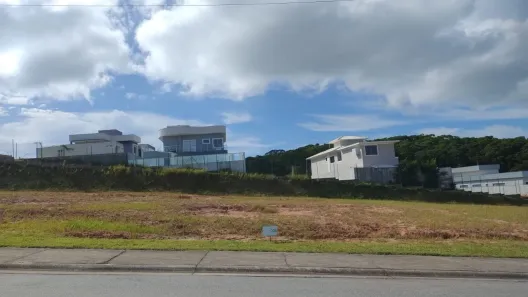 Lote/Terreno à venda, 10m² no Extensão do Bosque, Rio das Ostras