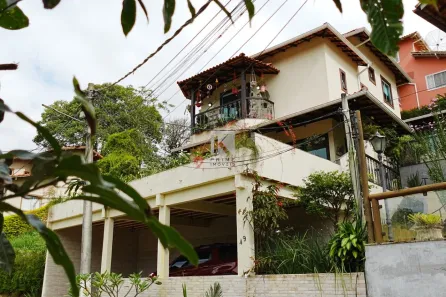 Casa de Condomínio com 3 Quartos para venda ou aluguel, 200m² no Vargem Grande, Teresópolis