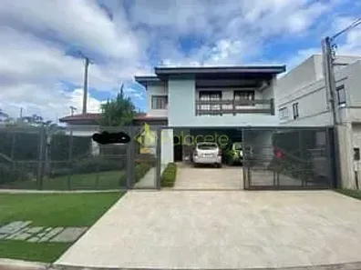 Casa com 3 Quartos à venda, 390m² no Internacional Parque, Guaratinguetá
