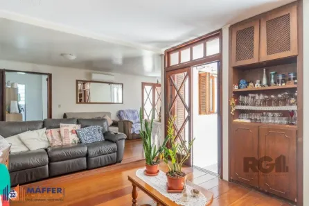 Casa com 4 Quartos à venda, 287m² no Glória, Porto Alegre