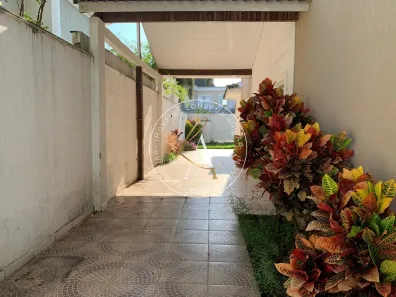 Casa de Condomínio com 4 Quartos para venda ou aluguel, 300m² no Vargem Grande, Rio de Janeiro