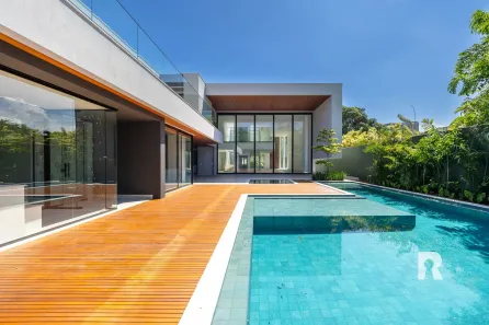 Casa de Condomínio com 5 Quartos para venda ou aluguel, 1600m² no Barra da Tijuca, Rio de Janeiro