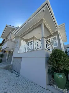 Casa com 3 Quartos à venda, 267m² no Lote Seis, Criciúma