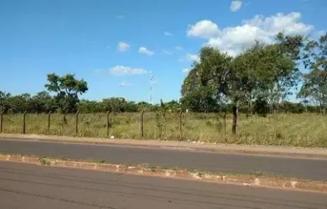 Lote/Terreno para alugar, 2352m² no Morumbi, Uberlândia