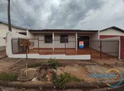 Casa com 2 Quartos para alugar, 90m² no Aquilles Sthengel, Londrina