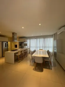 Apartamento com 3 Quartos para alugar, 135m² no Centro, Balneário Camboriú