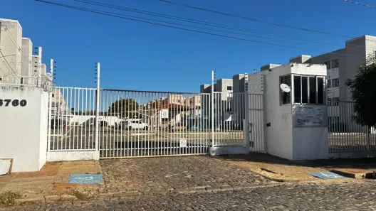 Apartamento com 2 Quartos para alugar, 46m² no Vale do Gavião, Teresina
