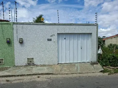 Casa com 2 Quartos à venda, 76m² no Centro, Itaitinga