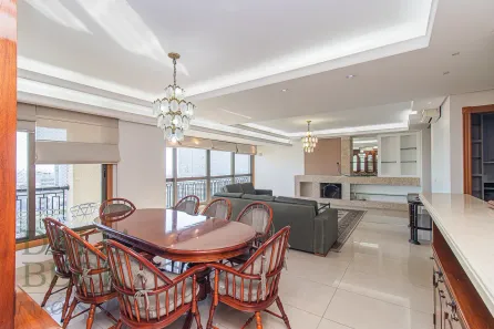 Apartamento com 3 Quartos para alugar, 170m² no Moinhos de Vento, Porto Alegre