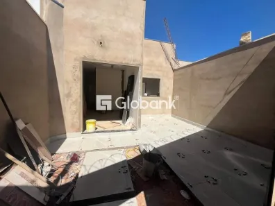 Casa com 2 Quartos à venda, 12m² no Novo Delfino, Montes Claros