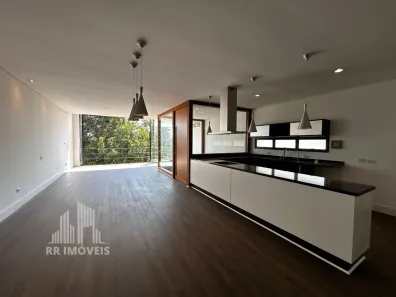 Casa de Condomínio com 3 Quartos à venda, 235m² no Praça da Aldeia da Serra 1- Aldeia da Serra, Barueri