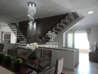 Casa com 3 Quartos à venda, 232m² no Vila Santa Maria, Americana