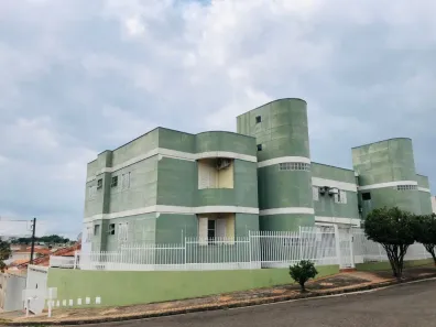 Apartamento com 2 Quartos para alugar, 75m² no Jardim São Francisco, Marília