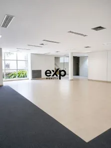Prédio Comercial para alugar, 984m² no Vila Embaré, Valinhos