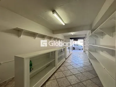 Ponto Comercial para alugar, 115m² no Major Prates, Montes Claros