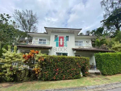 Casa de Condomínio com 4 Quartos à venda, 219m² no Recreio dos Bandeirantes, Rio de Janeiro