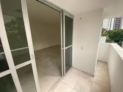 Apartamento com 3 Quartos para alugar, 115m² no Boa Viagem, Recife
