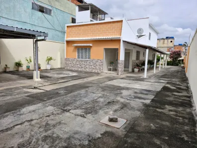 Casa com 4 Quartos à venda, 300m² no Centro, Nilópolis