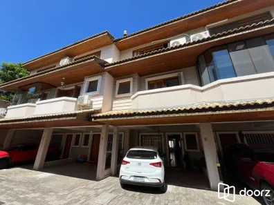 Casa de Condomínio com 3 Quartos à venda, 201m² no Ipanema, Porto Alegre
