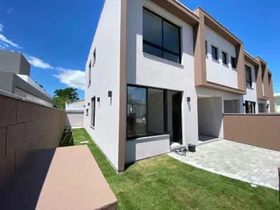 Casa com 3 Quartos para alugar, 143m² no Carianos, Florianópolis